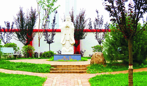 高陵国定小学校园一角